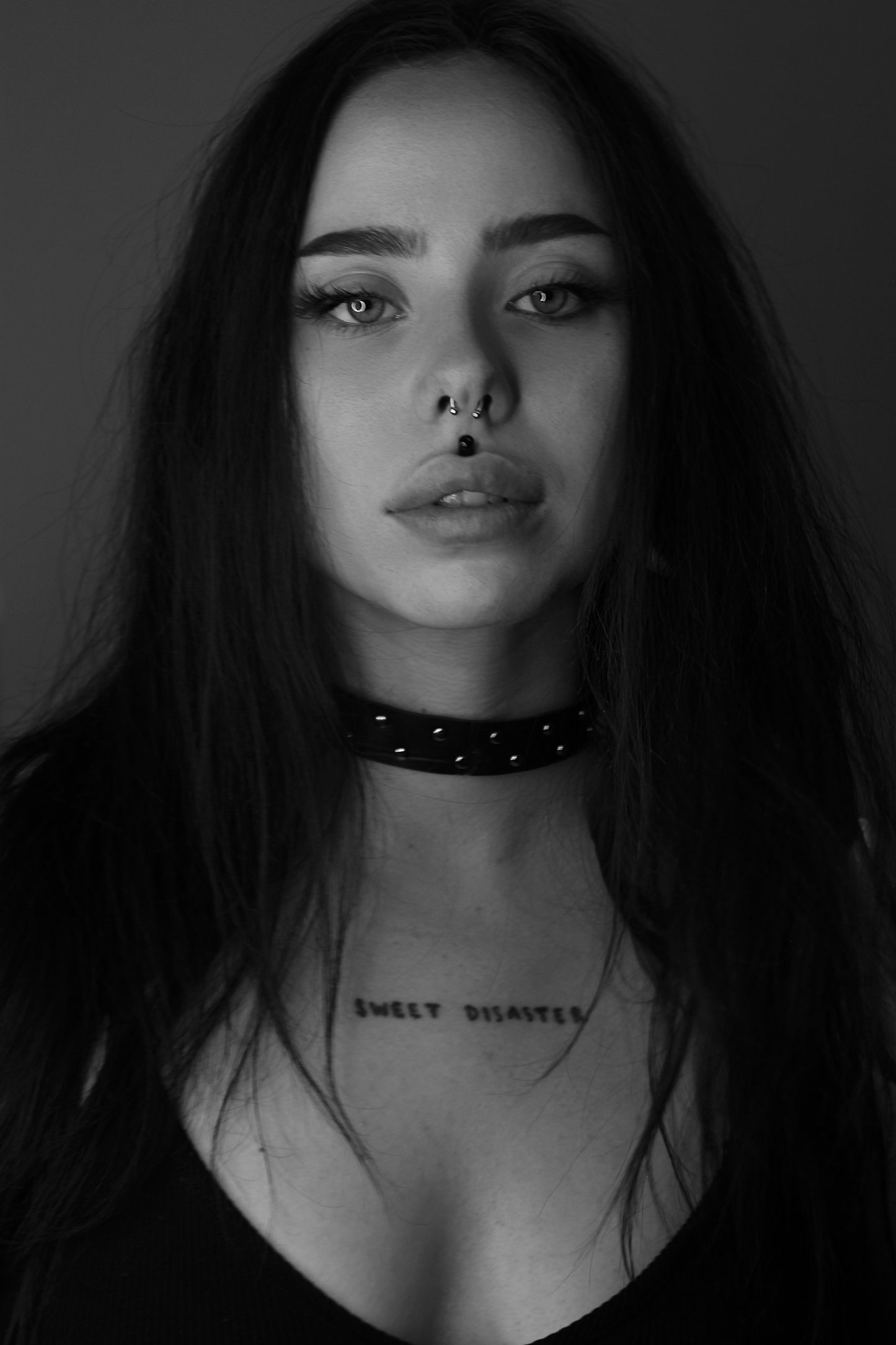KIM CHOKER - Black