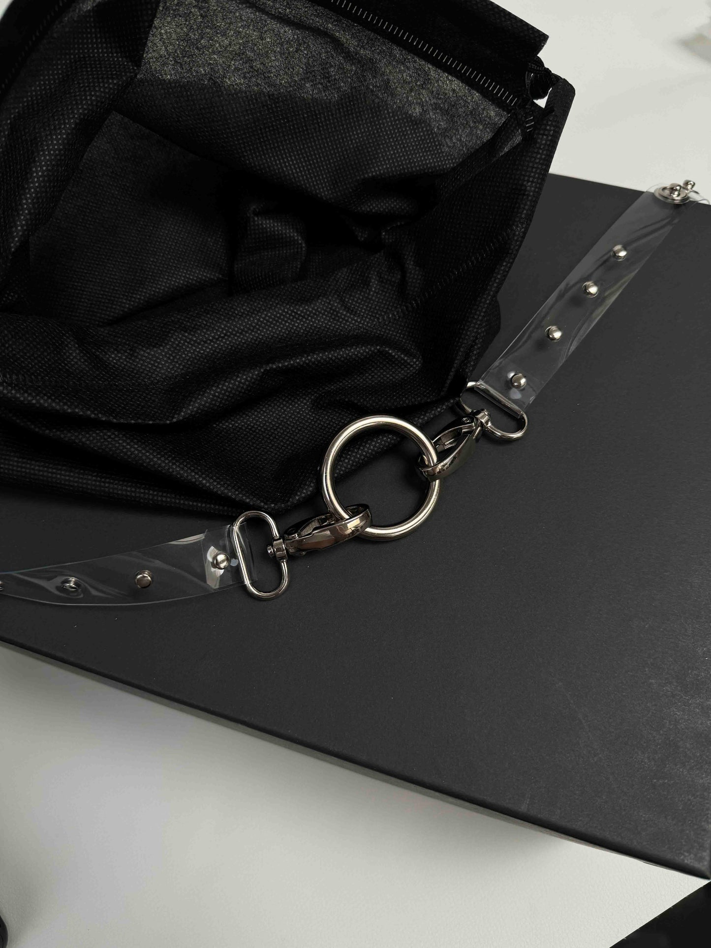 LG CHOKER WITH MINI STUDS